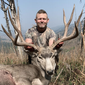 Best Wyoming elk hunting outfitters